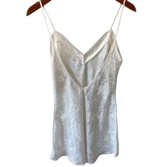 NWT L.A. Intimates Vintage White Satin Chemise Slip Low Back V-Neck Front Rose - Picture 2 of 6